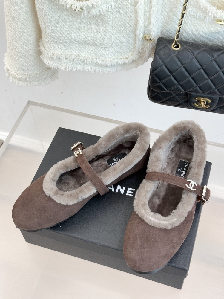 CHANEL SÜET VE KÜRK DETAYLI MARY JANE BALEERİN