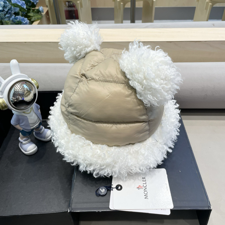 Premium moncler ayı kulaklı şişme şapka  kürk detaylı kışlık bere 