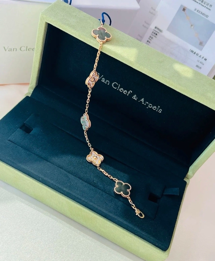 Van Cleef & Arpels Alhambra 5 Motif Yonca 