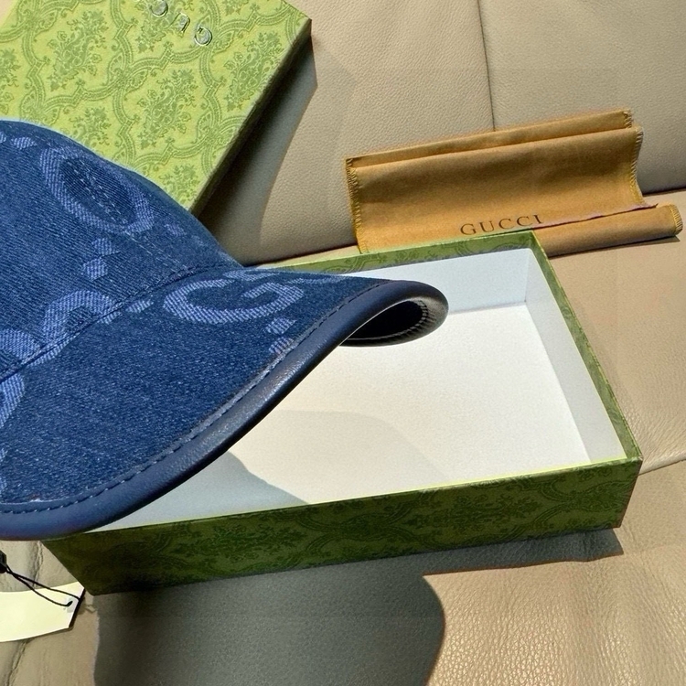 Gucci Monogram Beyzbol Şapkaları