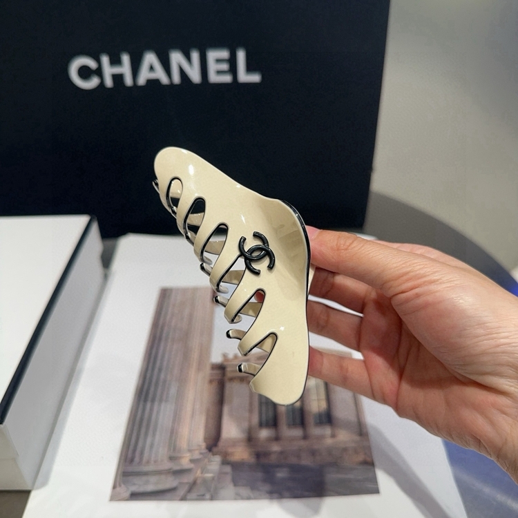 Chanel CC Logolu Saç Tokası