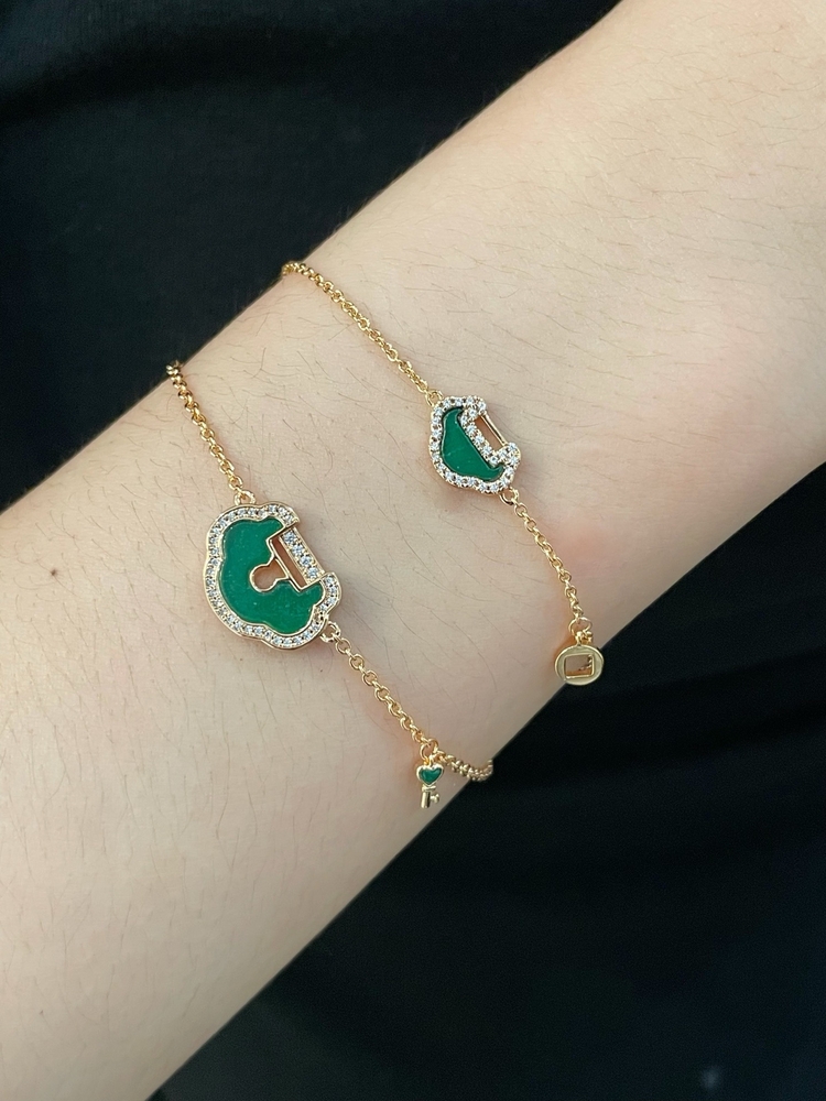Ürün Adı: Işıltılı Gucci Amblemi Bileklikler
