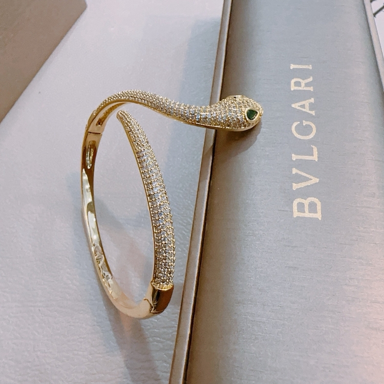 Ürün İsmi: Bulgari Serpenti Bileklik 