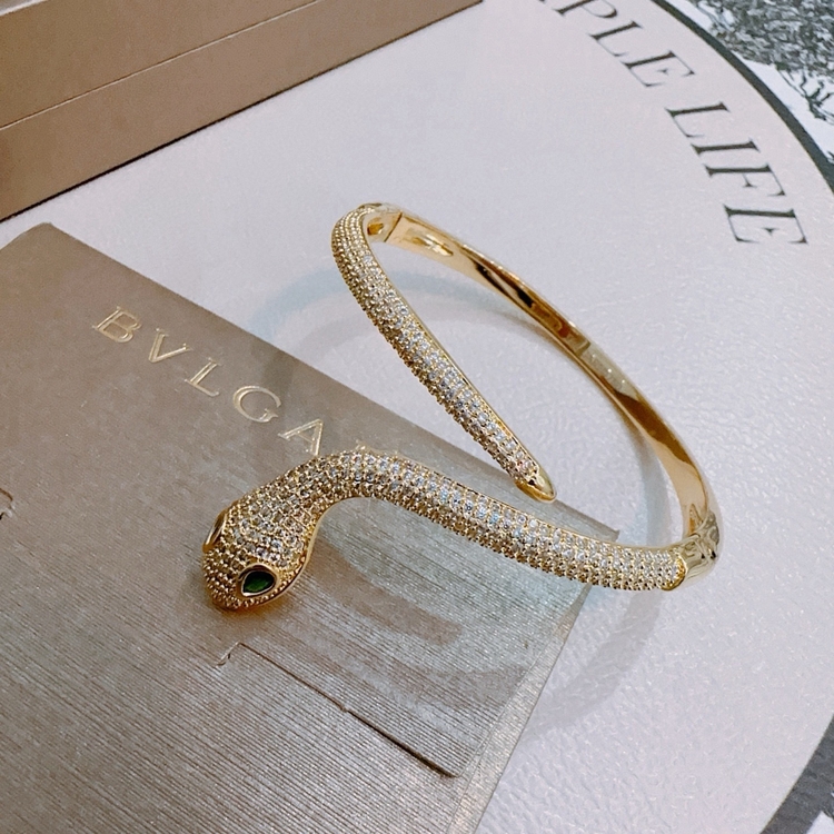 Ürün İsmi: Bulgari Serpenti Bileklik 