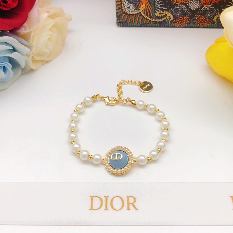 Ürün İsmi: Dior Yuvarlak İnci Bileklik