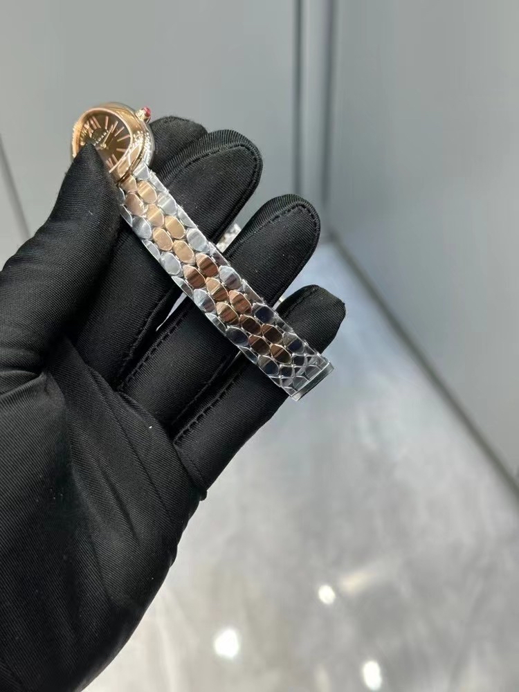 Eta Bvlgari Serpenti Tubogas saat