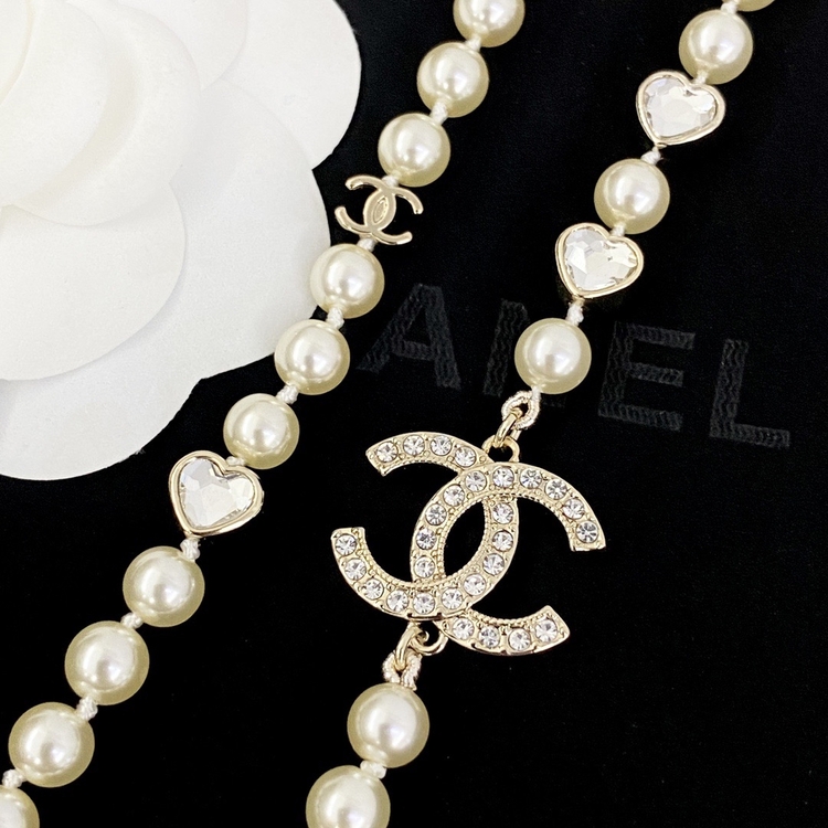 Chanel Kalp ve İnci Kolye
