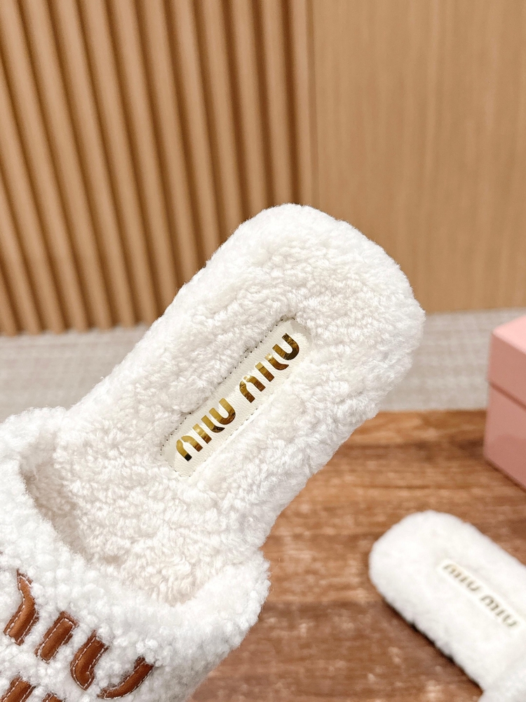 Miu Miu Terlik