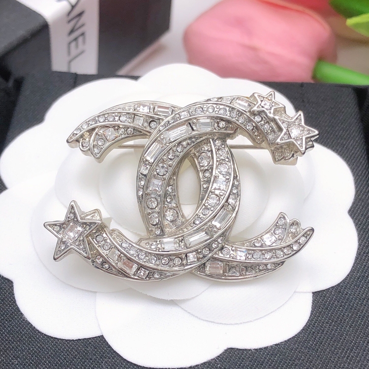 Ürün İsmi: Chanel CC Yıldız Broş