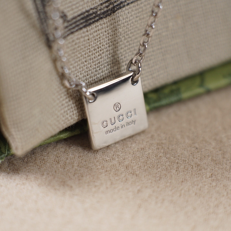 Gucci Signature Kolye: 
