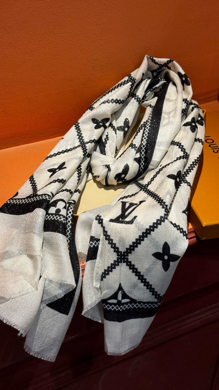 Louis Vuitton Şal