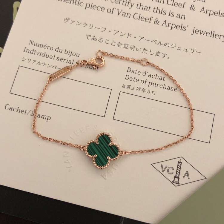  Van Cleef & Arpels Alhambra Şans Bilekliği