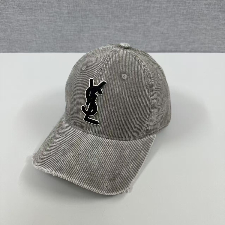 YSL Vintage Corduroy Şapka Koleksiyonu