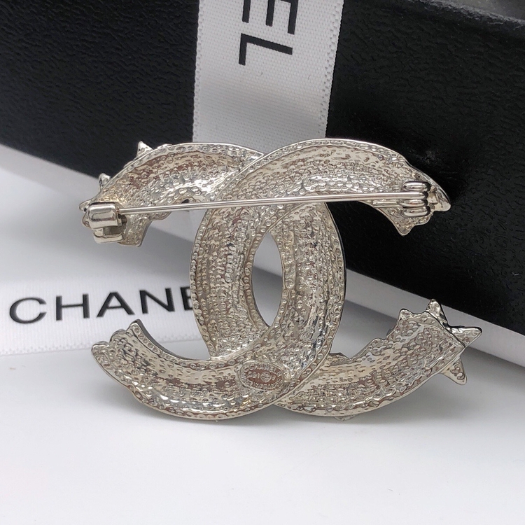 Ürün İsmi: Chanel CC Yıldız Broş