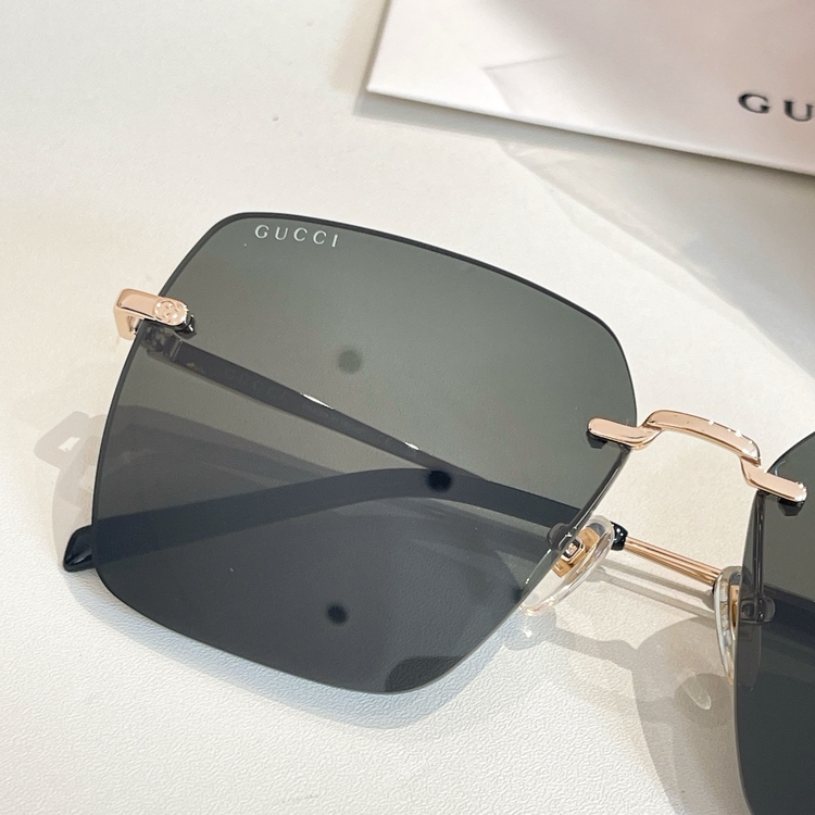 Gucci Güneş Gözlüğü