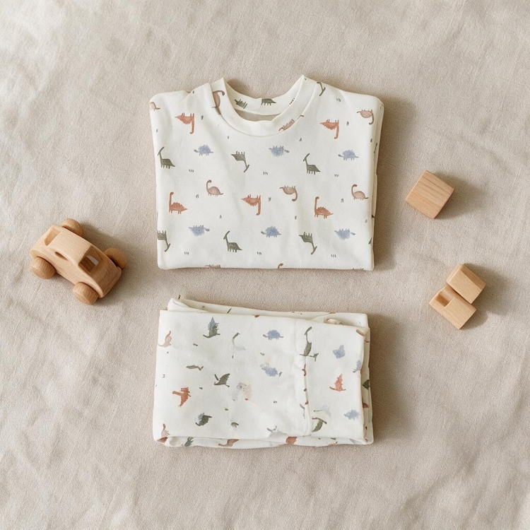 Dinazor Desenli Pijama Takımı