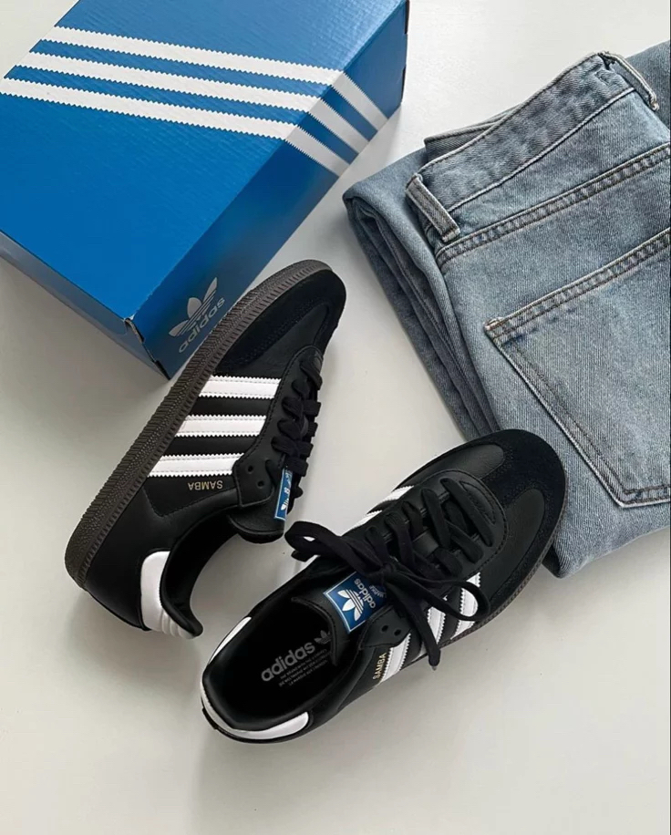 ADİDAS SAMBA CLASSİC BLACK WHİTE VEGAN