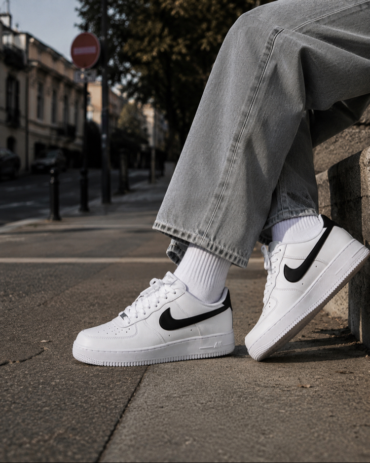 NİKE AİR FORCE 1 LOW WHİTE BLACK