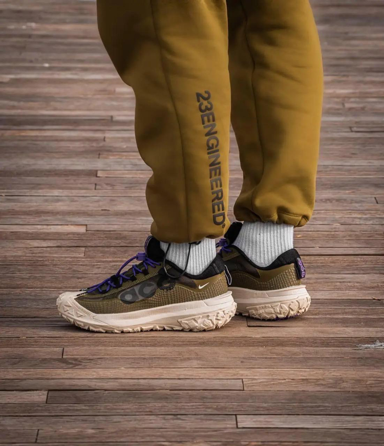 NİKE ACG MOUNTAİN FLY 2 LOW VİNTAGE