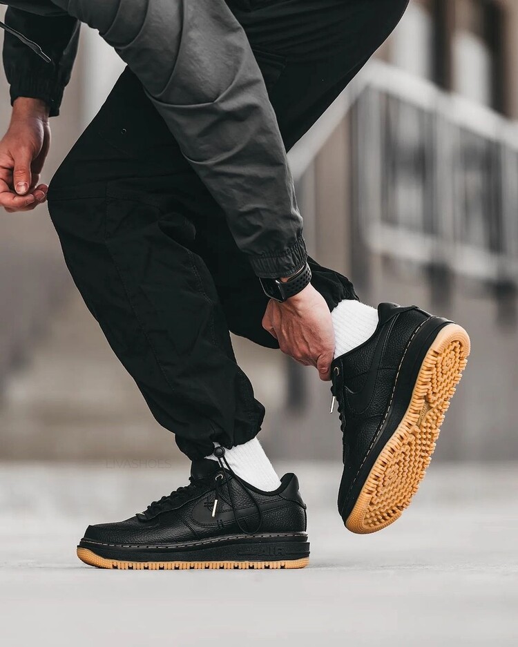 NİKE AİR FORCE 1 LOW LUXE ACG BLACK GUM