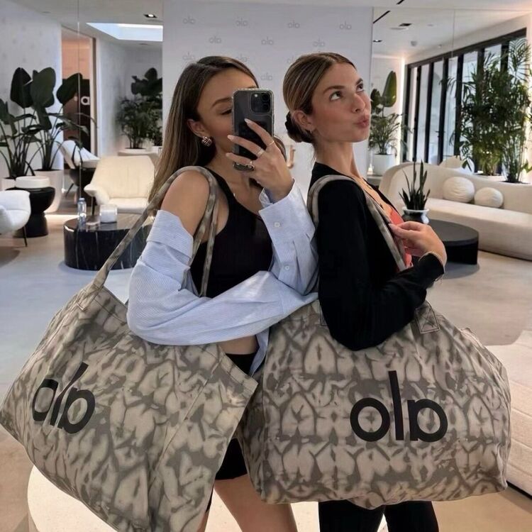 ALO YOGA BAG