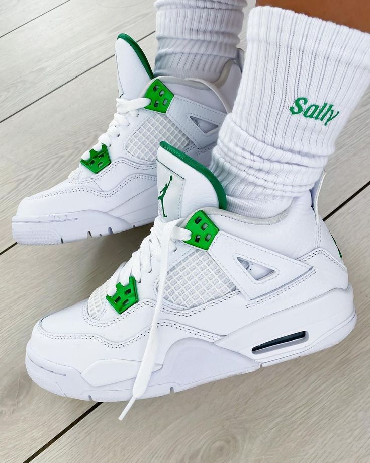 NİKE AİR JORDAN RETRO 4 METALLİC GREEN