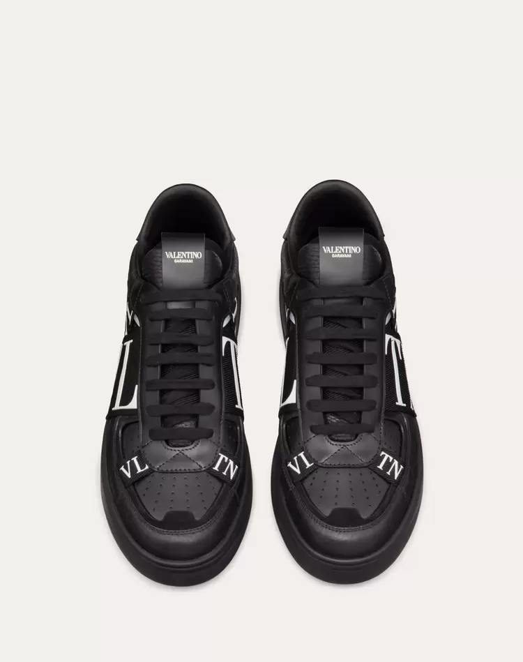 VALENTİNO GARAVANİ VL7N BLACK
