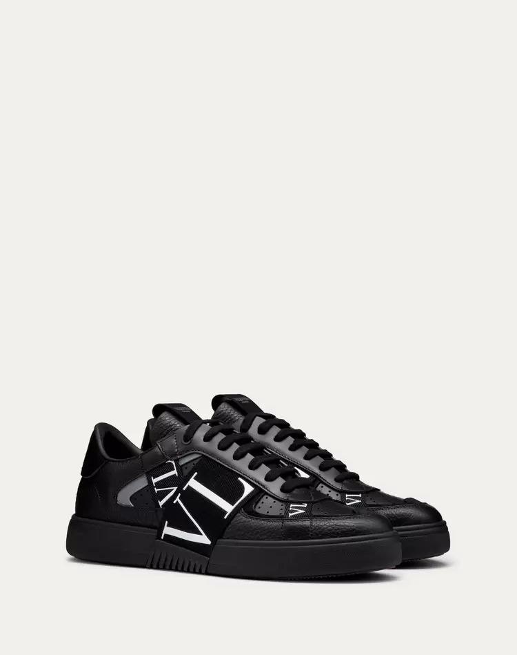 VALENTİNO GARAVANİ VL7N BLACK