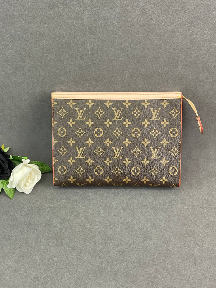 Louis Vuitton Paris Clutch