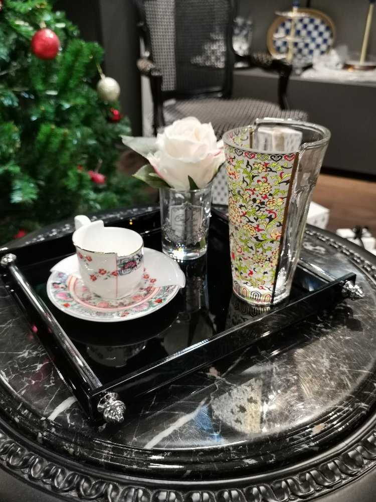 Siyah Gümüş Kulp Tepsi