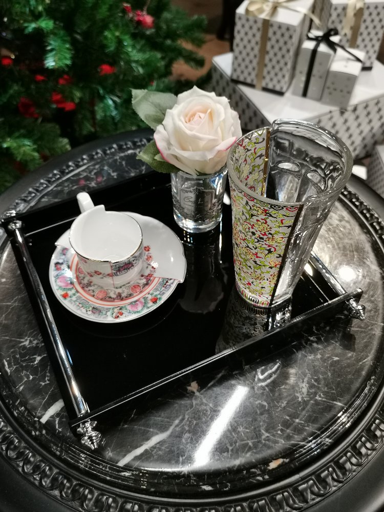 Siyah Gümüş Kulp Tepsi