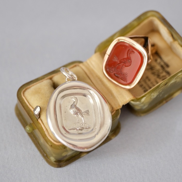 Victorian Fob Mühürden Kuş Motifli Gümüş Kolye