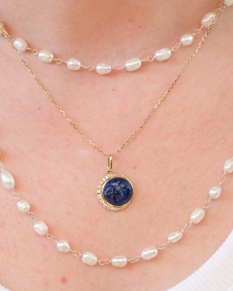 8 Ayar Altın Ay Yüzlü Lapis Lazuli ve Pırlanta Taşlı Kolye – Luna Kiss Koleksiyonu