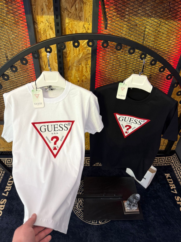 Guess Premium Tişört