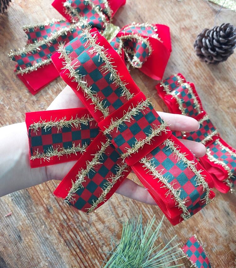 Damali Kadife Fiyonk Yeşil kırmızı 15 cm