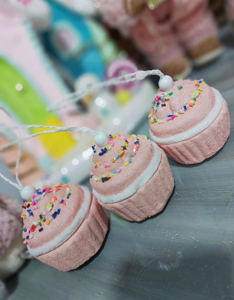 Yılbaşı Ağaç Süsü Pembe Cupcake 1 Adet