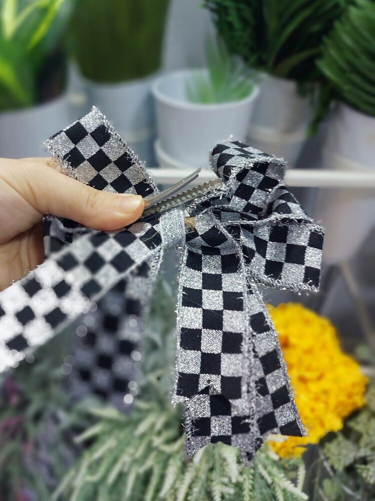 Damali Fiyonk 15 cm Gümüş siyah