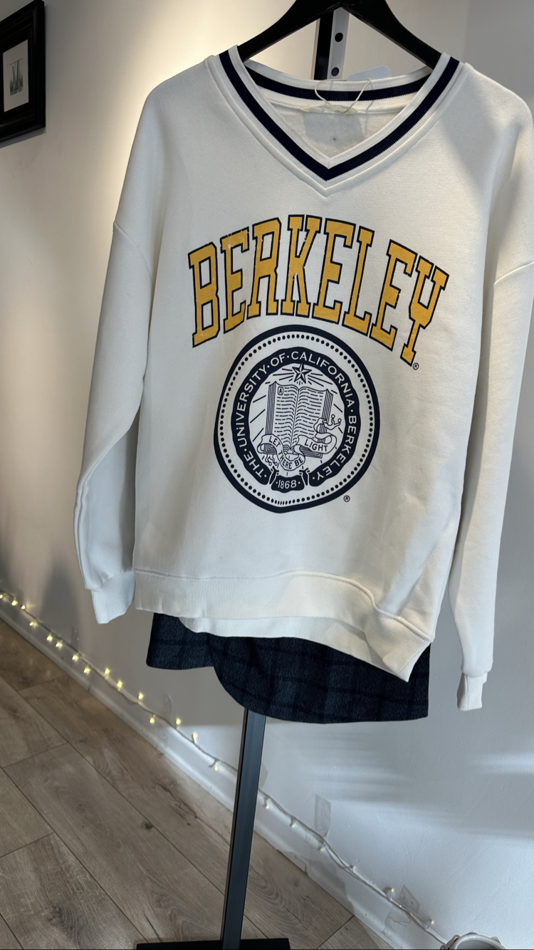 Sweatshirt