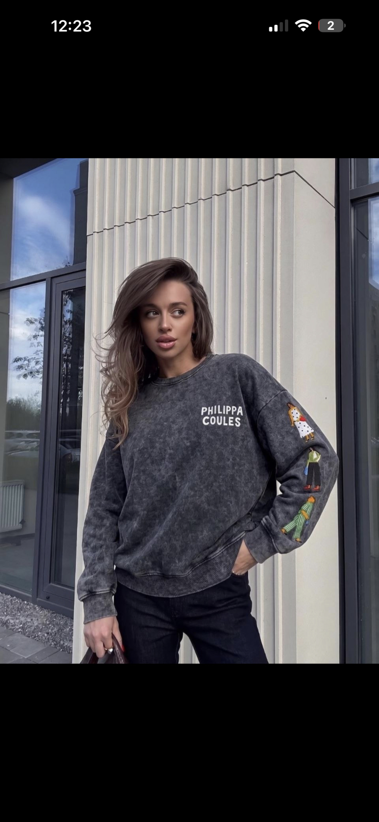 Sweatshirt
