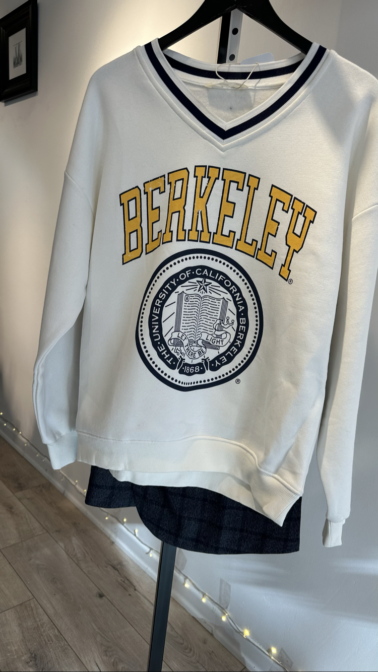 Sweatshirt