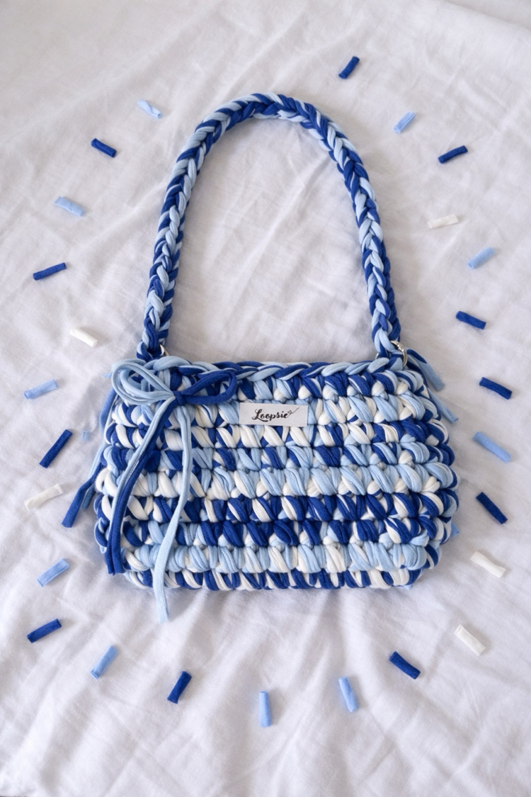 Trio Blue