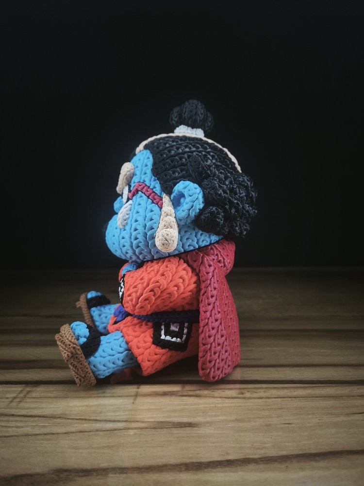 One Piece Örgü Desenli Jinbei Figürü