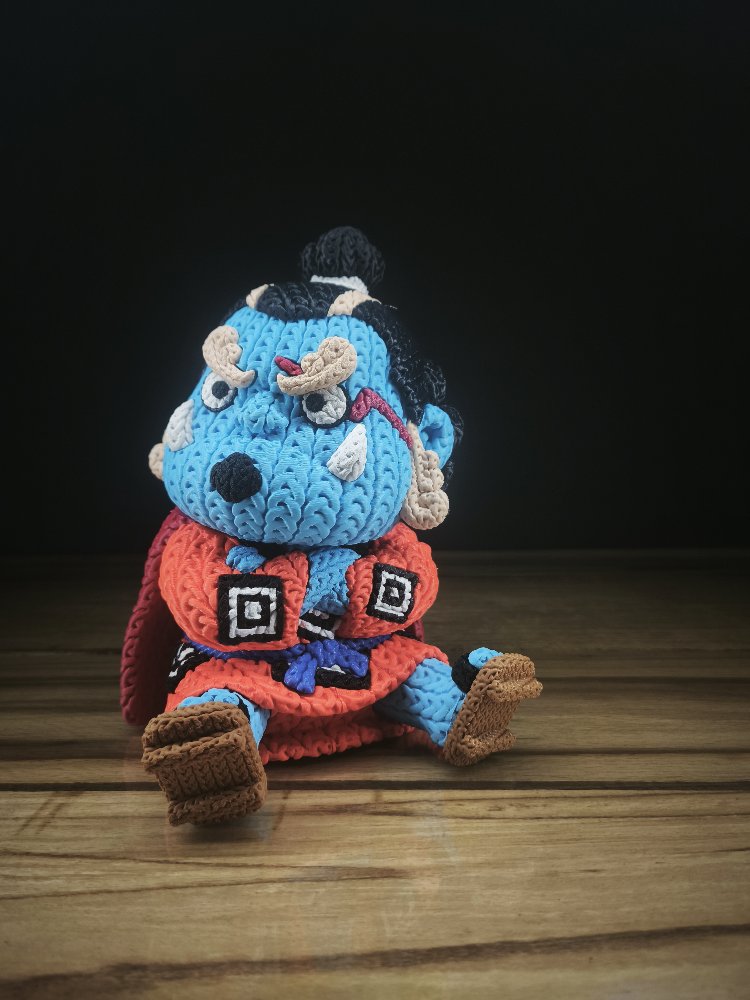 One Piece Örgü Desenli Jinbei Figürü