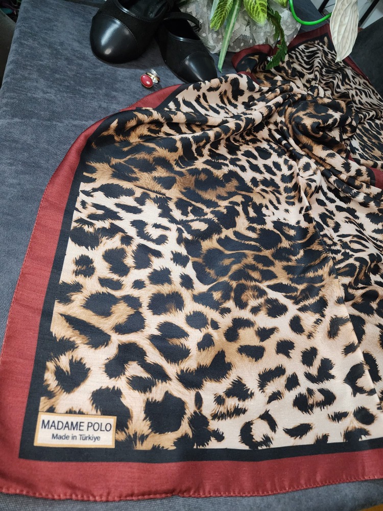 Madame Polo Leopar Soft Pamuk Şal 