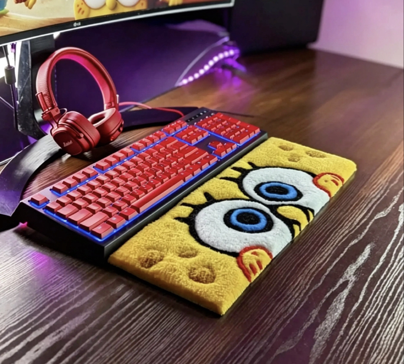 Spongebob Tufting Klavye Destek Halısı