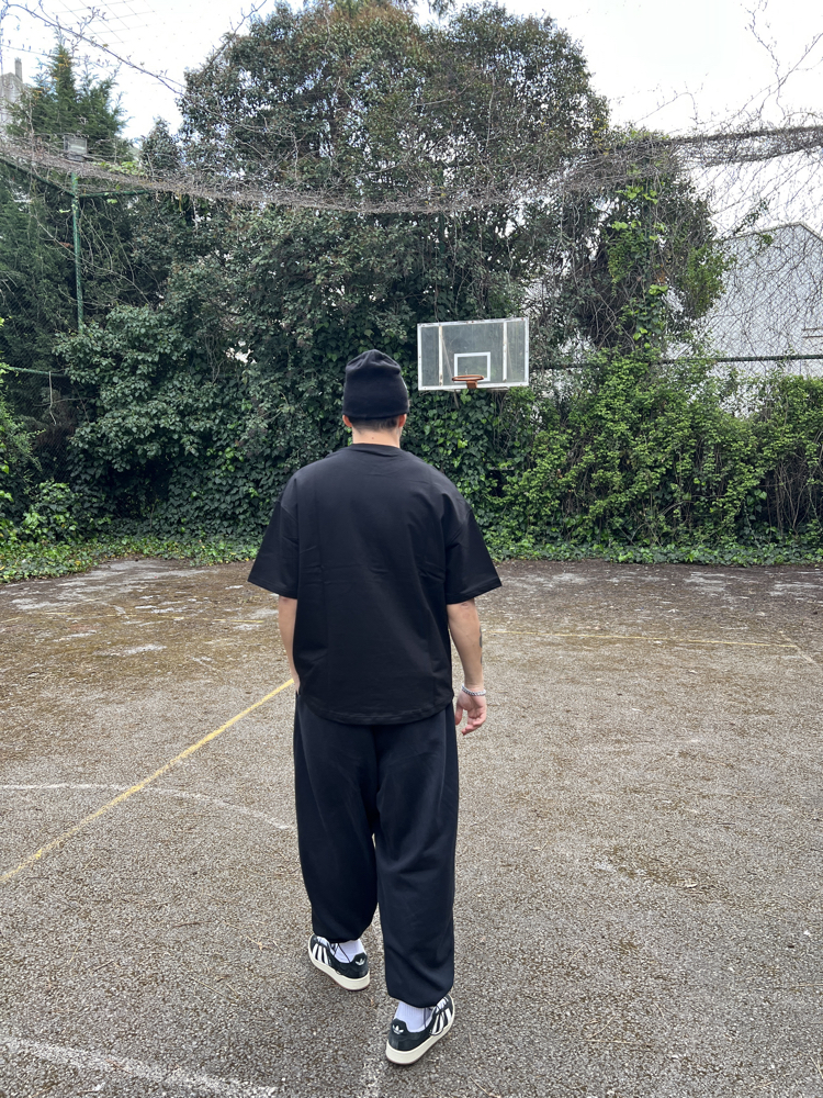 OVERSIZE SİYAH T-SHIRT