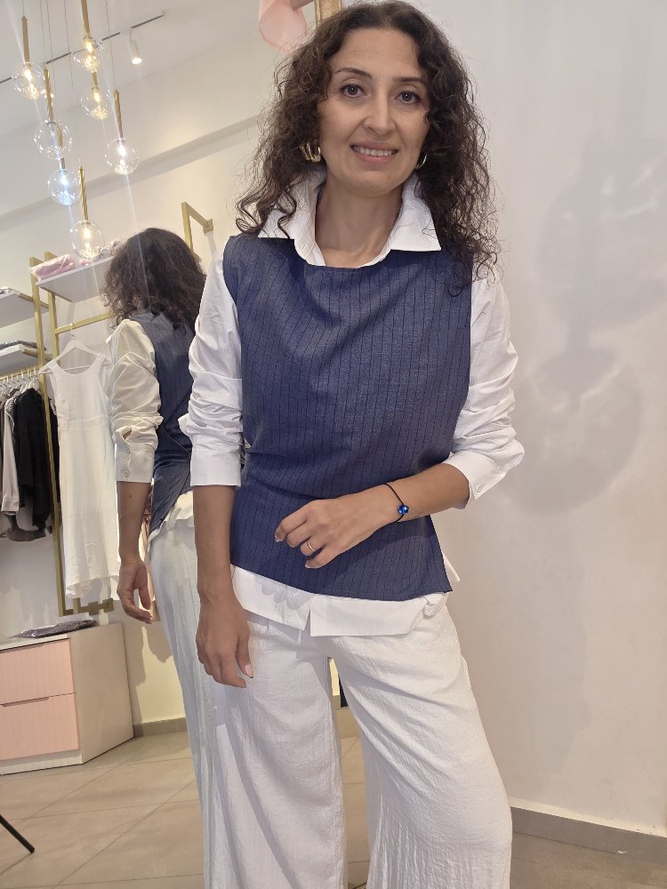 Kadın, Çok Yönlü Bağlama Detaylı, Kayık Yaka, Mavi Lacivert Çizgili Tasarım Bluz