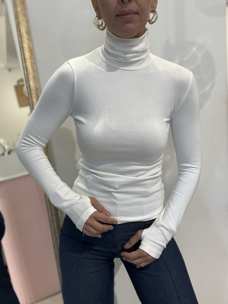 Kadın, Yumoş Dokulu, Beyaz Boğazlı Body