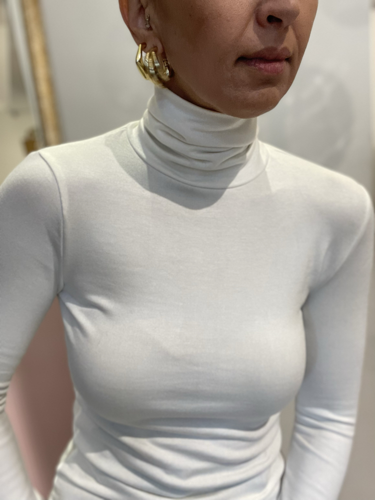 Kadın, Yumoş Dokulu, Beyaz Boğazlı Body