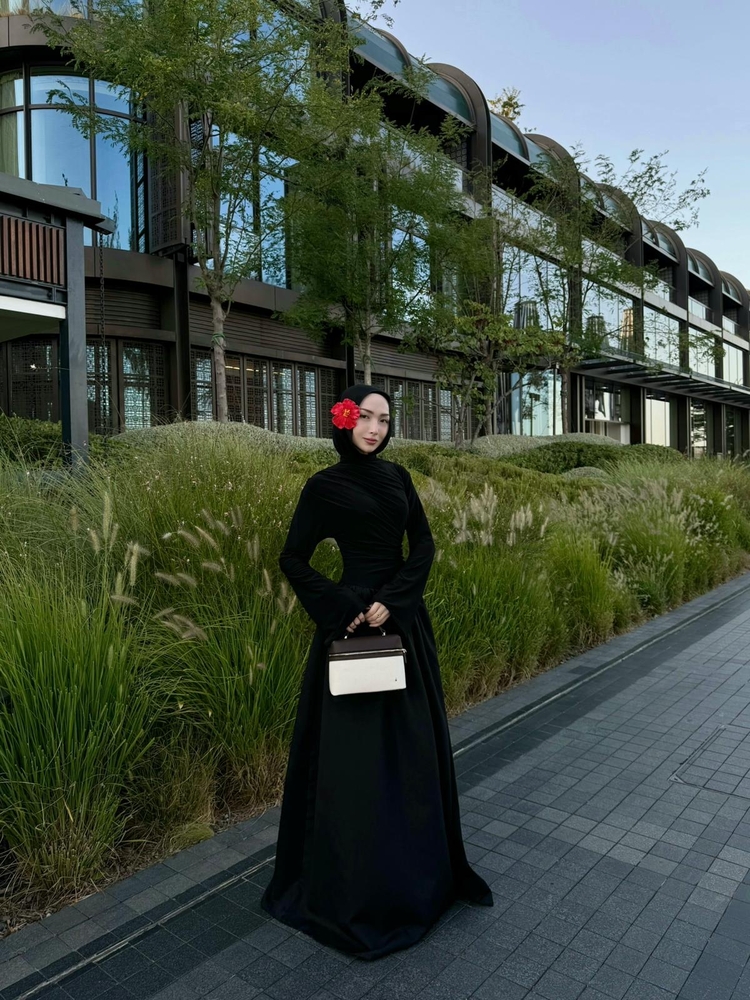 Black flora